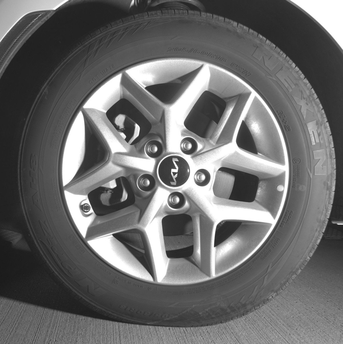 Used 2025 Kia Soul LX w/ LX Technology Package FWD image 12
