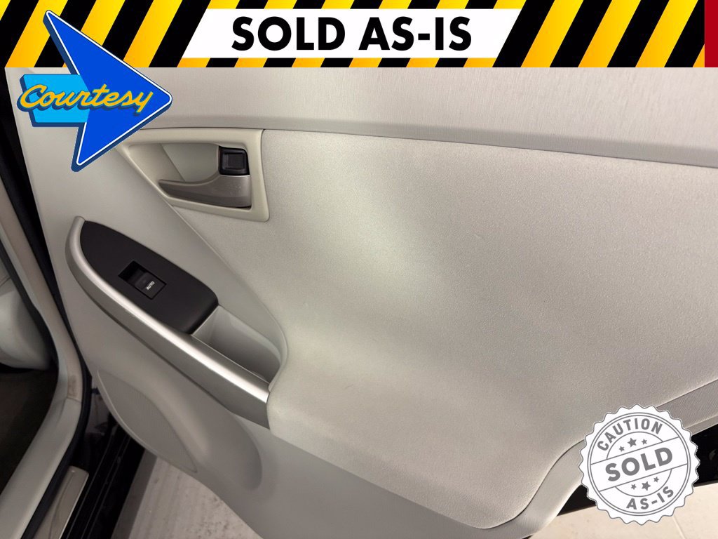 Used 2014 Toyota Prius Two w/ Preferred Accessory Package FWD image 32
