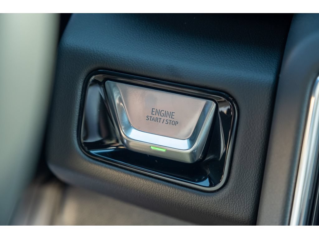 New 2026 GMC Yukon Elevation w/ Elevation Premium Package AWD/4WD image 29