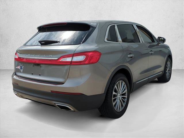 Used 2016 Lincoln MKX Select w/ Select Plus Package FWD image 5