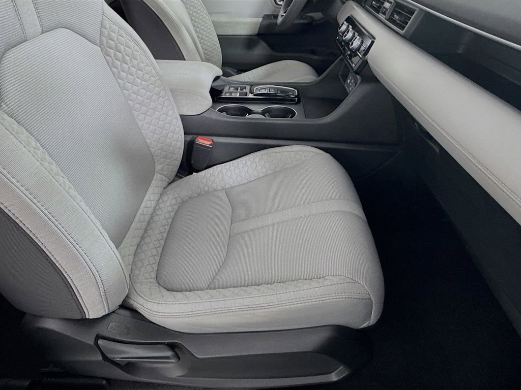 Certified 2023 Honda Pilot LX image 37