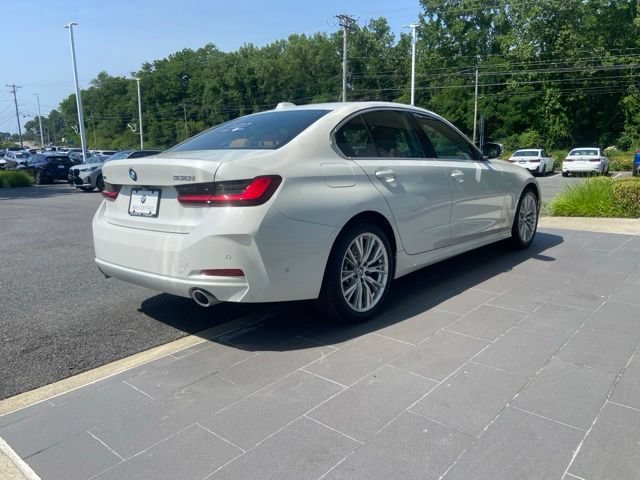 Used 2024 BMW 330i xDrive Sedan w/ Premium Package AWD/4WD image 7