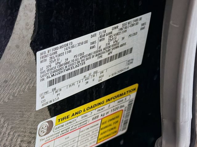 Used 2019 Lincoln Navigator Select RWD image 38