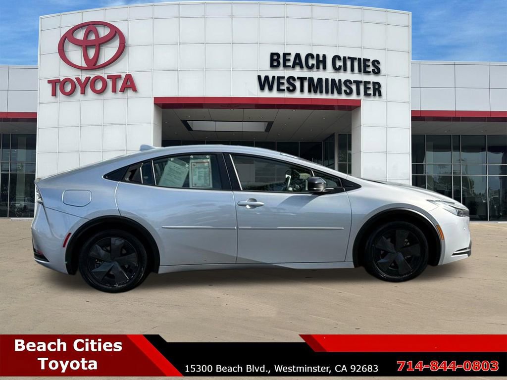Used 2024 Toyota Prius Prime SE FWD image 14
