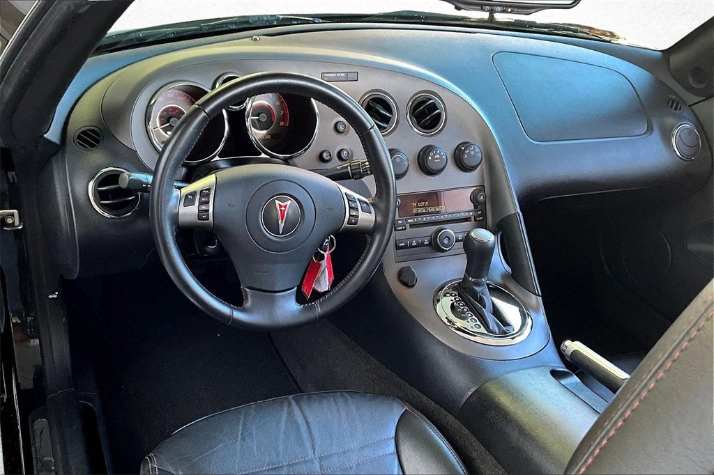 Used 2008 Pontiac Solstice GXP w/ Premium Package image 8