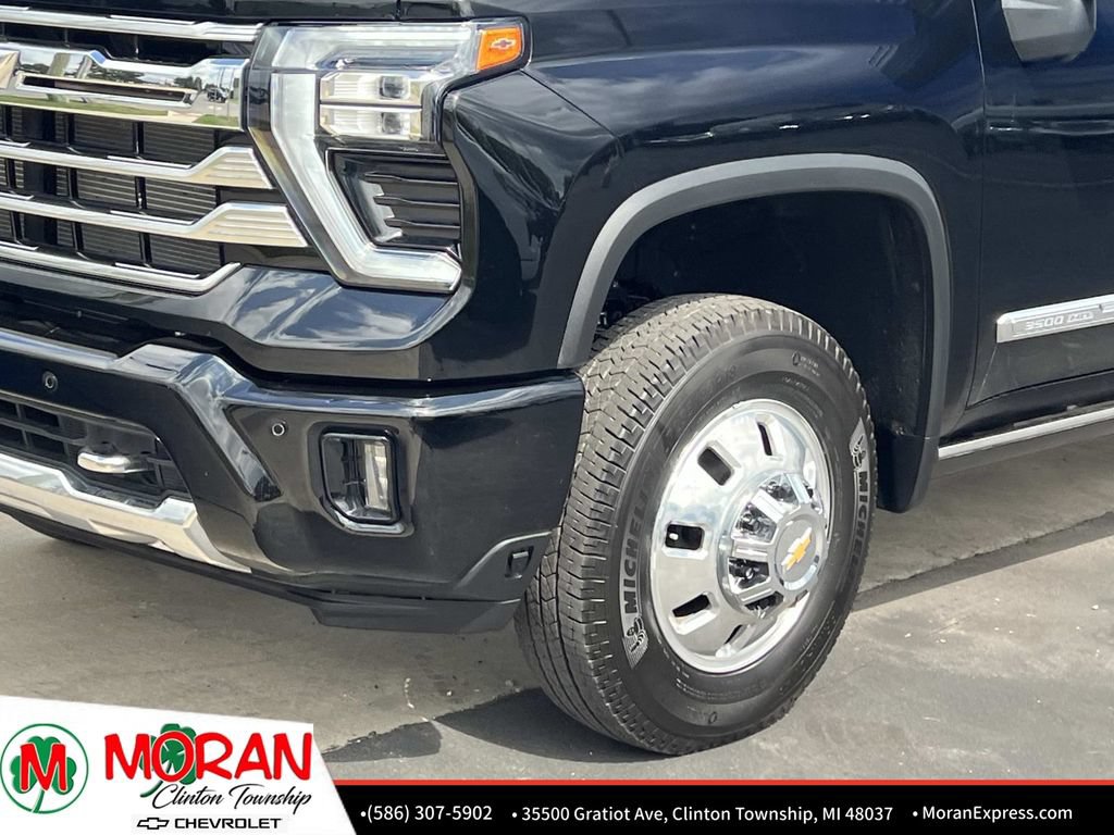 Certified 2026 Chevrolet Silverado 3500 High Country w/ Technology Package AWD/4WD image 10