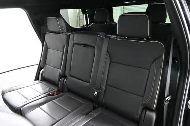 Used 2024 GMC Yukon SLT image 14