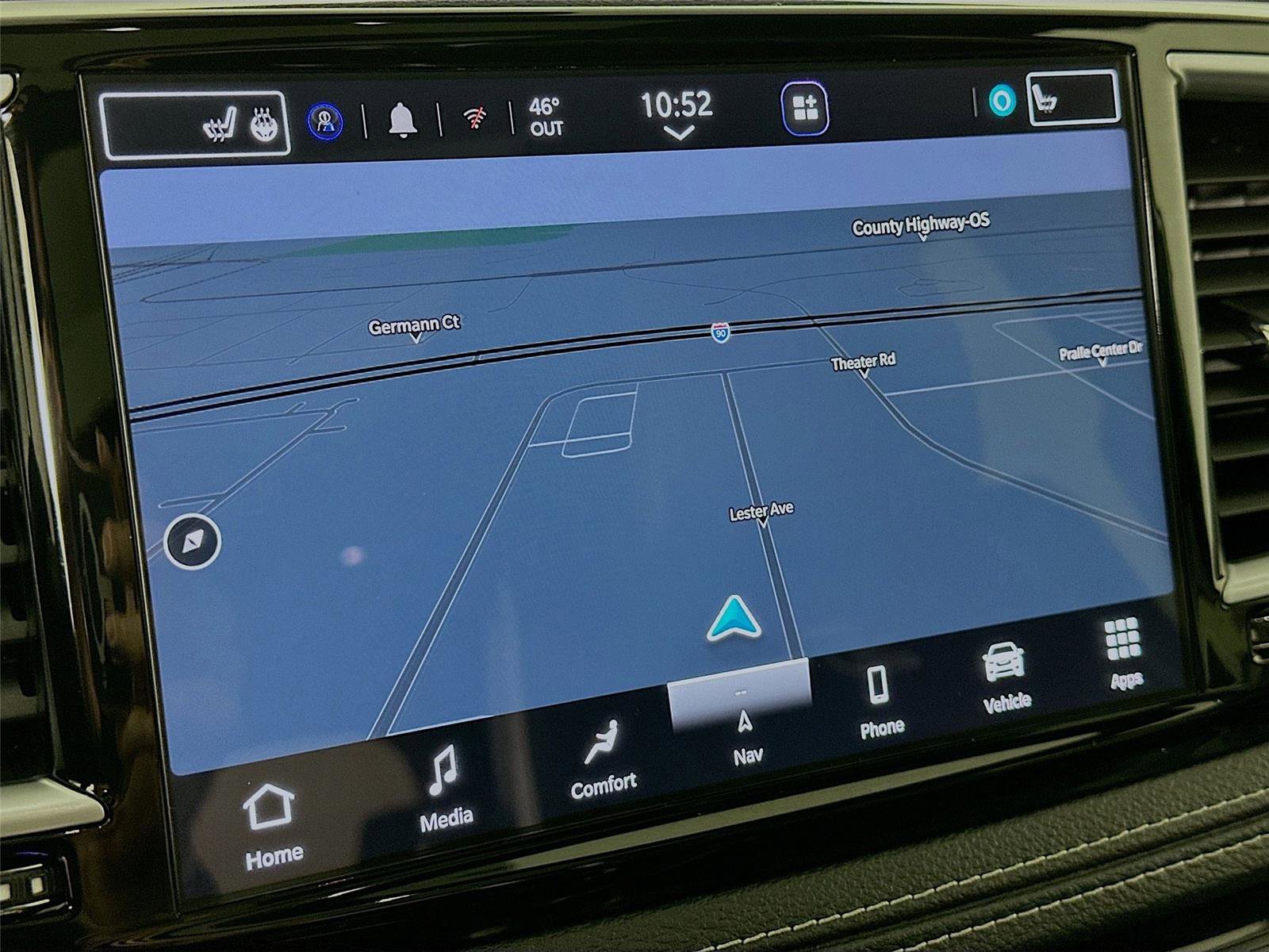 Used 2025 Chrysler Pacifica Limited image 16