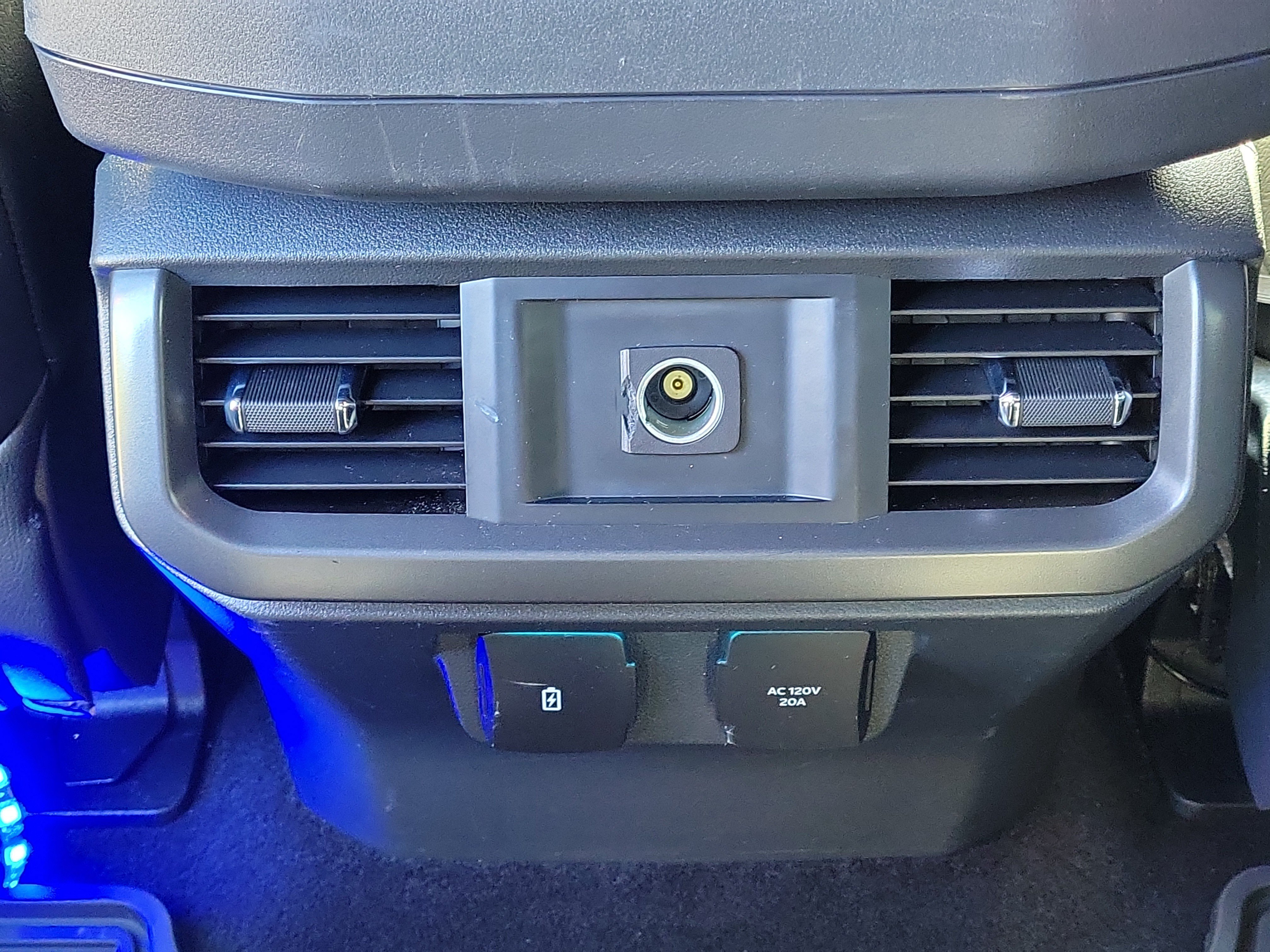 Used 2024 Ford F150 XLT w/ Equipment Group 302A MID AWD/4WD image 12