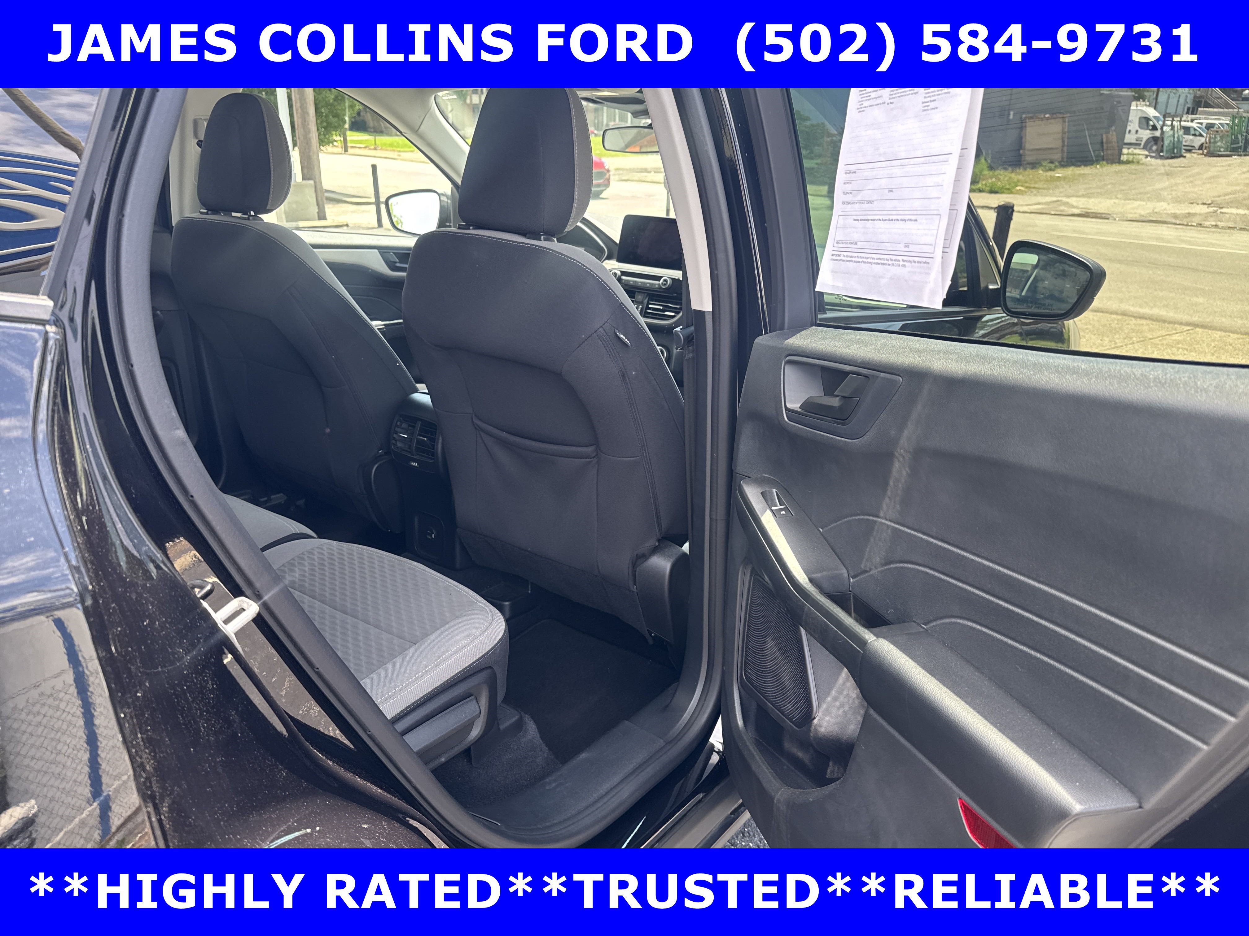 Used 2022 Ford Escape SE w/ Cold Weather Package AWD/4WD image 16