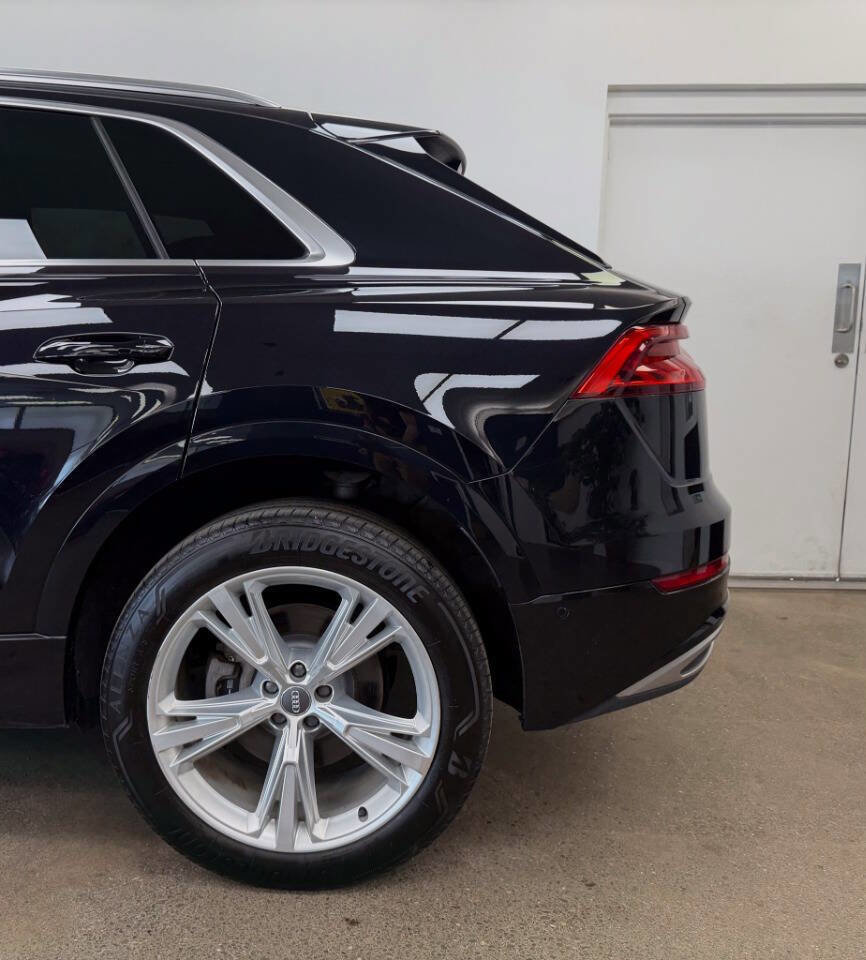 Used 2019 Audi Q8 Premium Plus w/ Premium Plus image 11