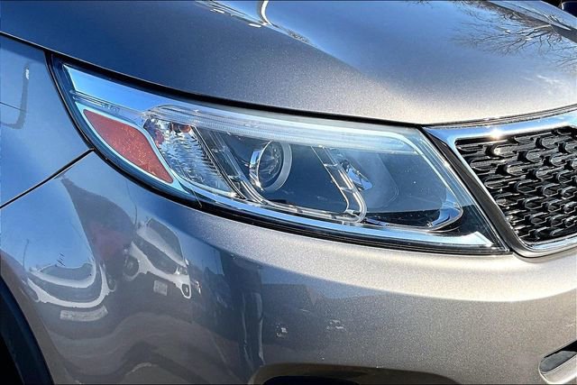 Used 2015 Kia Sorento LX image 27