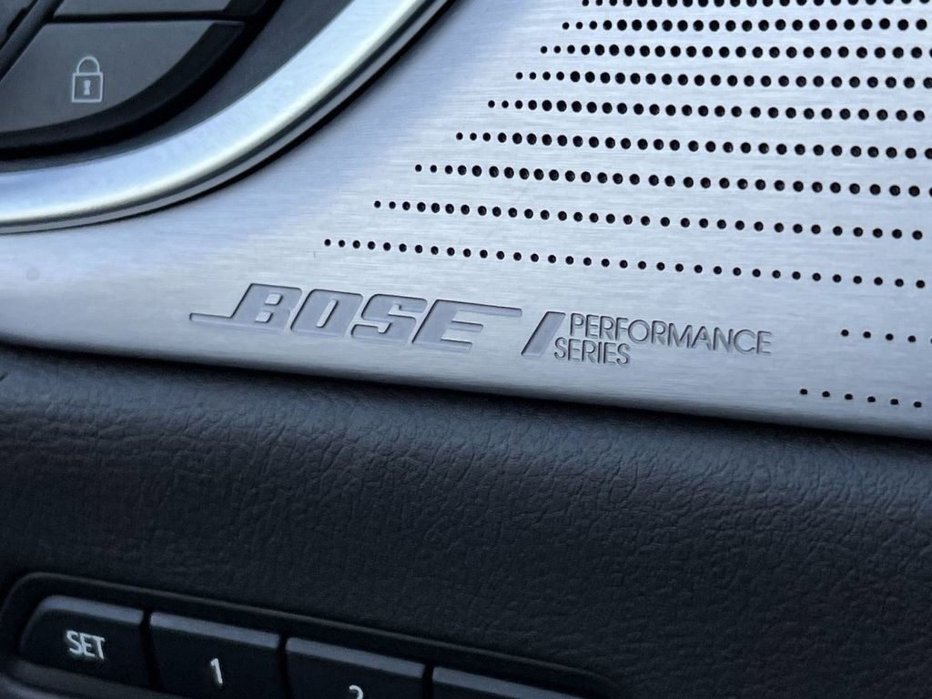 Used 2024 Cadillac XT6 Premium Luxury image 35