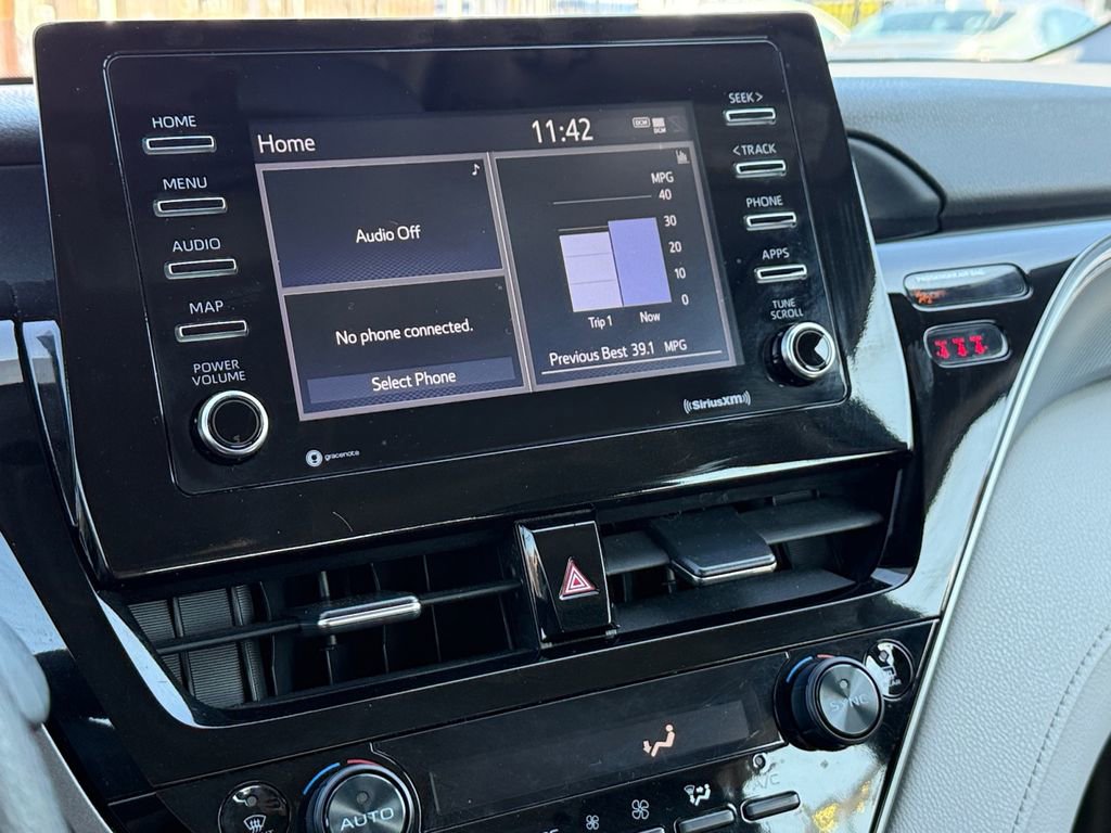 Certified 2023 Toyota Camry LE image 31