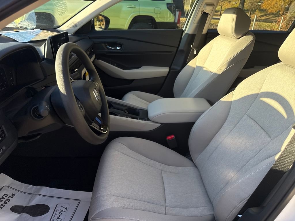 New 2025 Honda Accord SE image 11