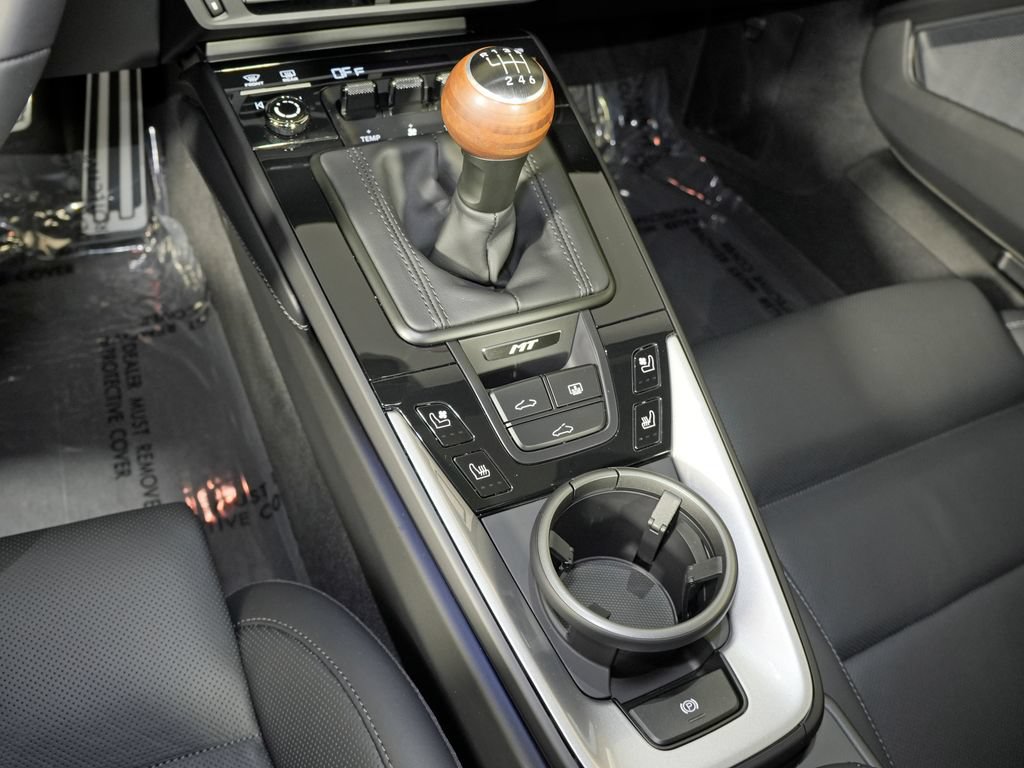 Certified 2025 Porsche 911 Carrera T RWD image 35