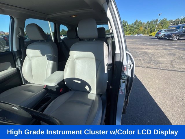Used 2017 Subaru Forester 2.5i Limited AWD/4WD image 10