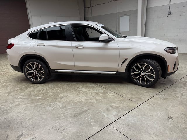 Certified 2023 BMW X4 xDrive30i w/ Premium Package image 6