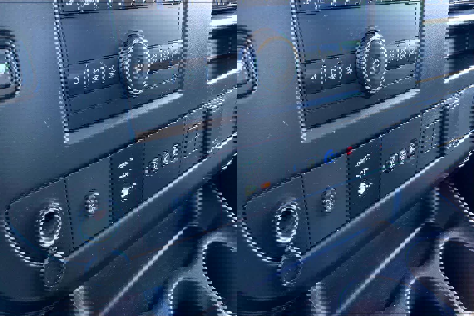 Used 2021 Chevrolet Express 2500 w/ Driver Convenience Package image 28