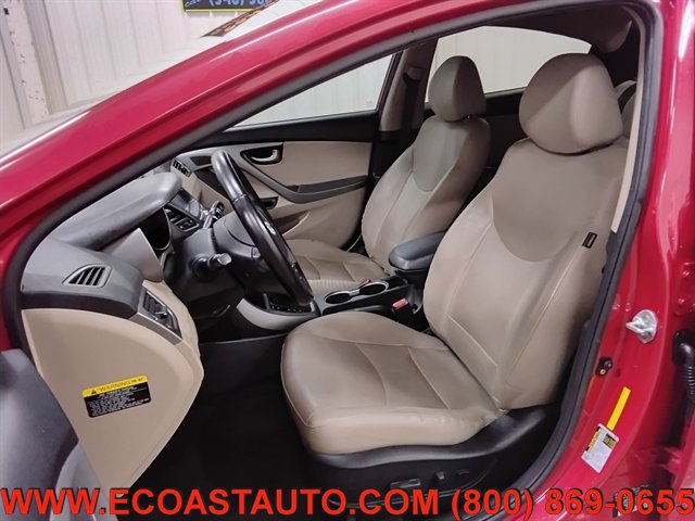 Used 2015 Hyundai Elantra Limited w/ Option Group 05 FWD image 10