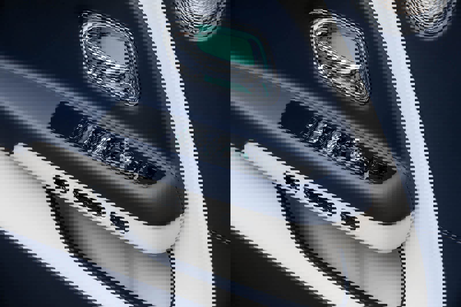 New 2026 Rolls-Royce Spectre image 46