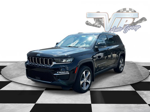 Used 2023 Jeep Grand Cherokee 4WD 4xe image 2