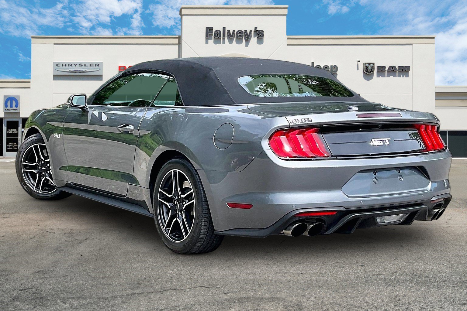 Used 2022 Ford Mustang GT Premium w/ Equipment Group 401A RWD image 12
