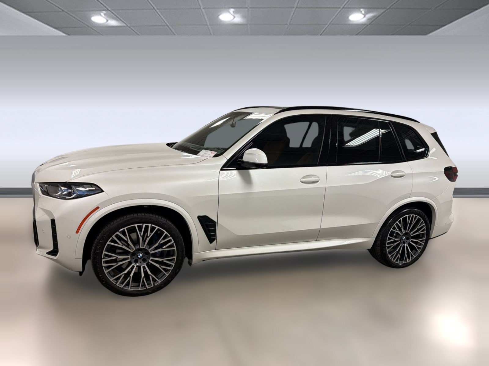 Certified 2026 BMW X5 sDrive40i w/ M Sport Package RWD image 2