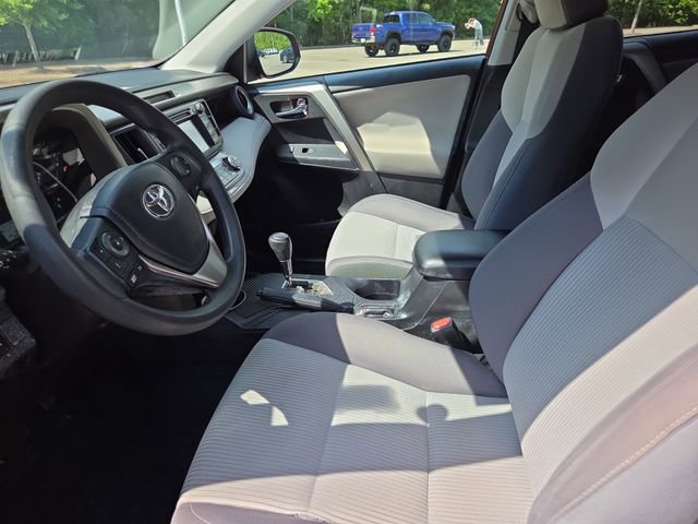 Used 2015 Toyota RAV4 XLE AWD/4WD image 9