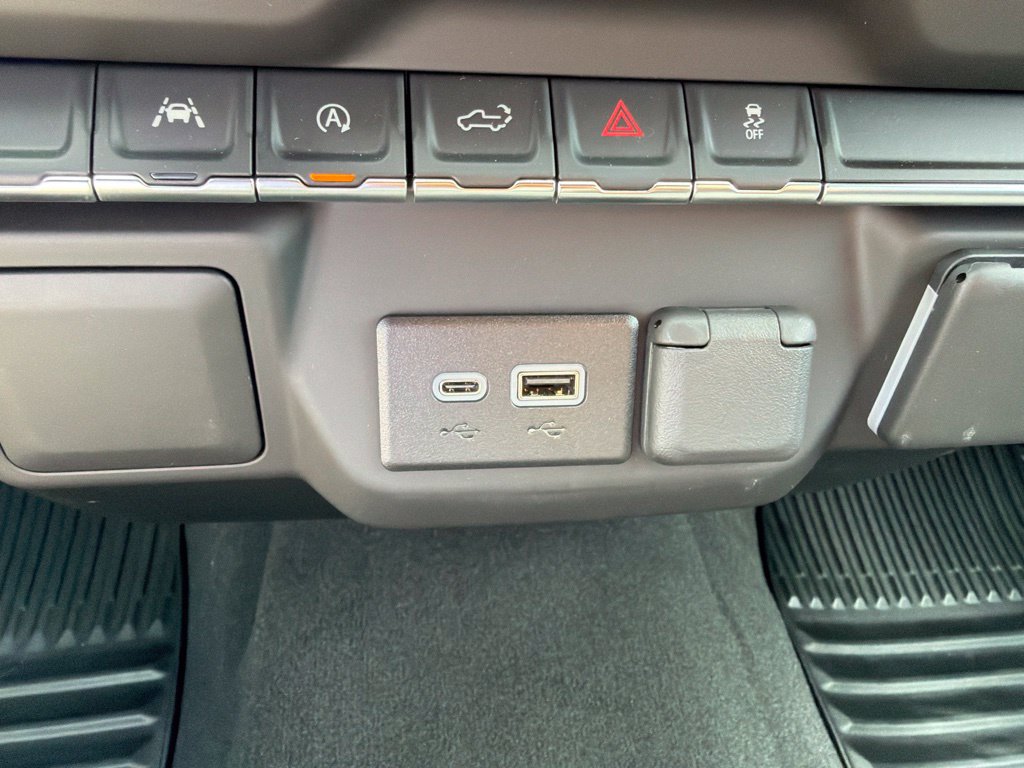 New 2026 Chevrolet Silverado 1500 Custom AWD/4WD image 27