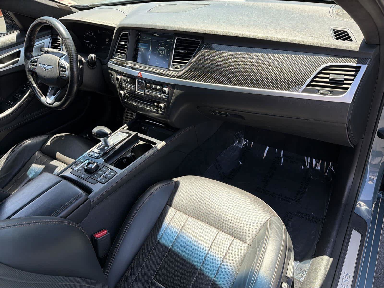 Used 2018 Genesis G80 3.3T Sport RWD image 13