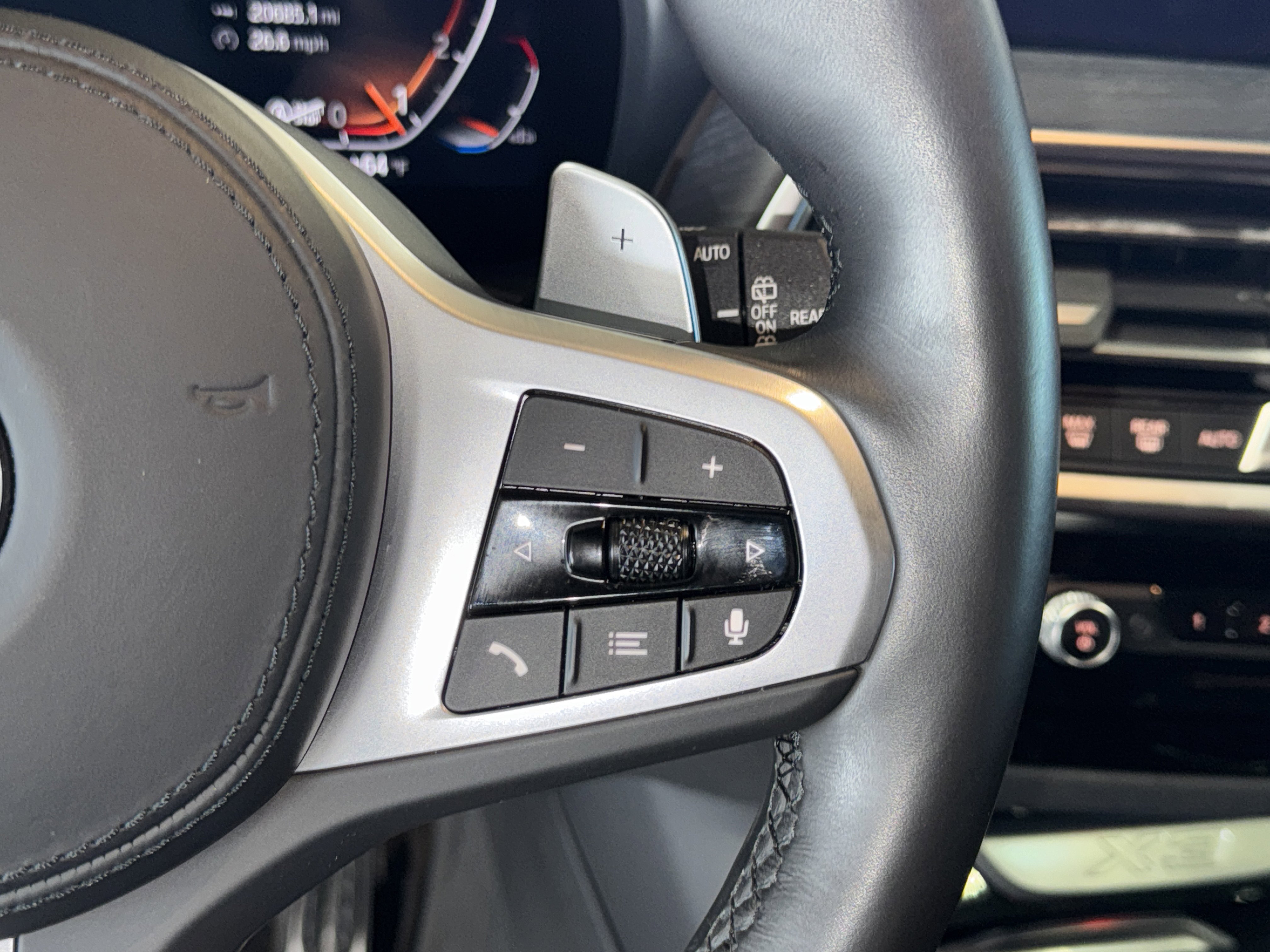 Certified 2024 BMW X3 xDrive30i w/ Premium Package image 23