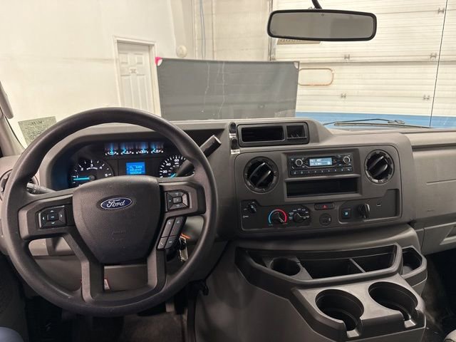 Used 2021 Ford E-450 and Econoline 450 Super Duty image 29