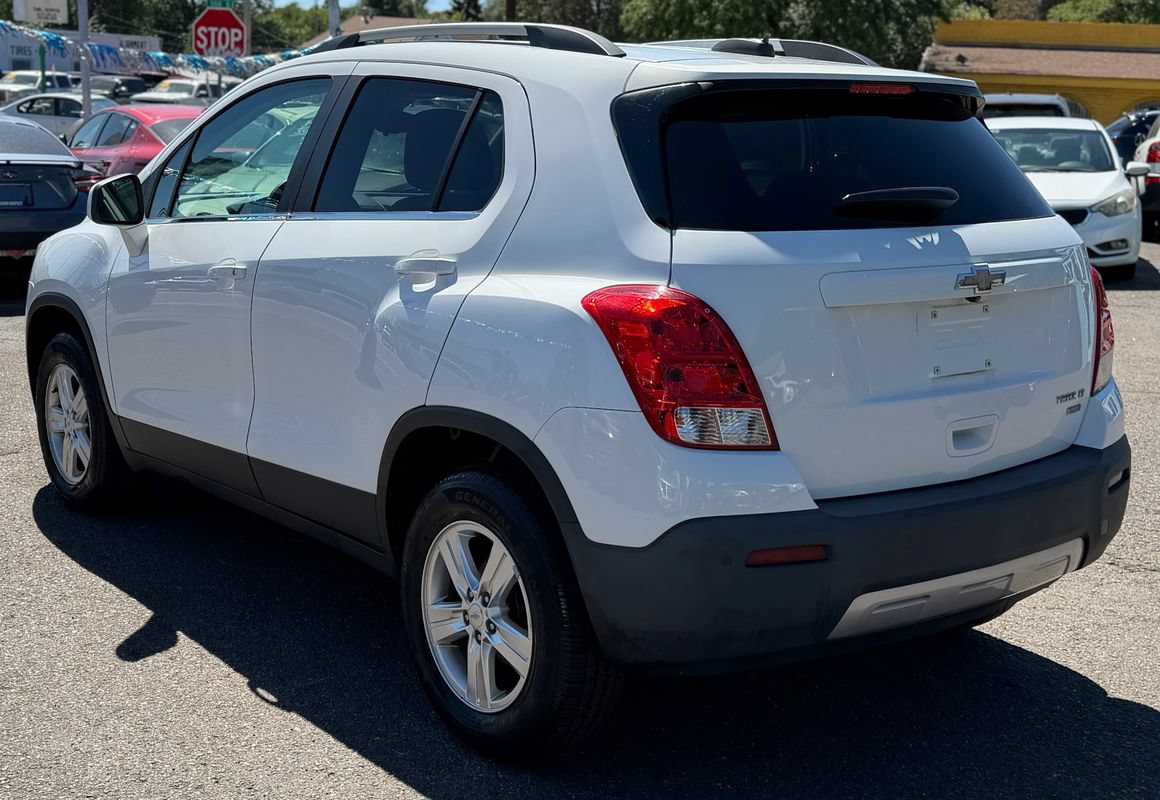 Used 2015 Chevrolet Trax LT w/ LT Plus Package AWD/4WD image 5