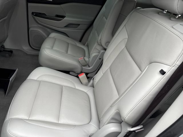 Used 2019 GMC Acadia SLT image 10