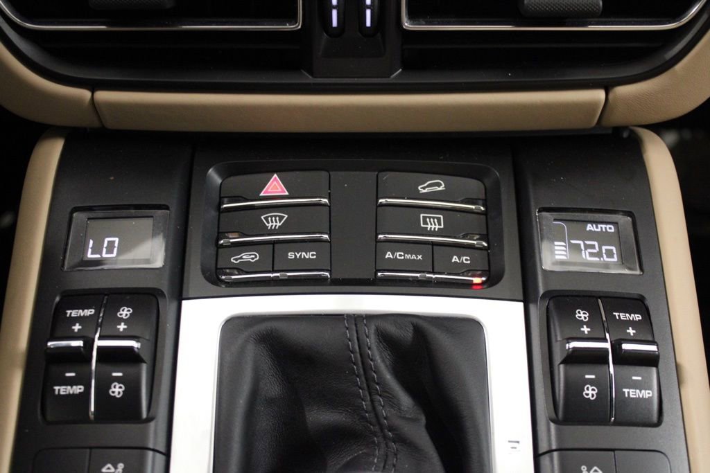 Certified 2020 Porsche Macan GTS AWD/4WD image 29