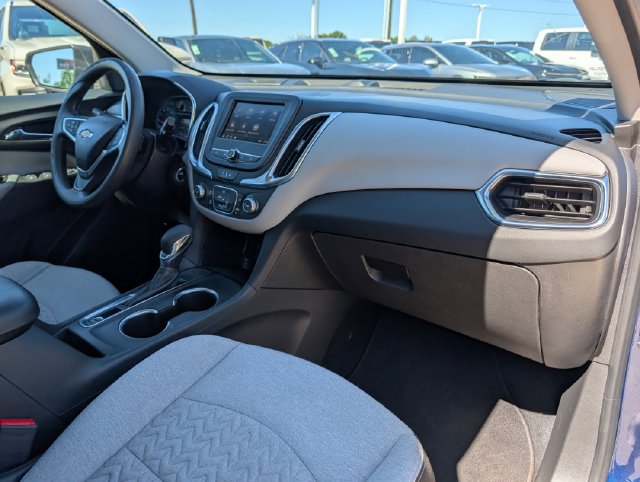 Used 2022 Chevrolet Equinox LS FWD image 42