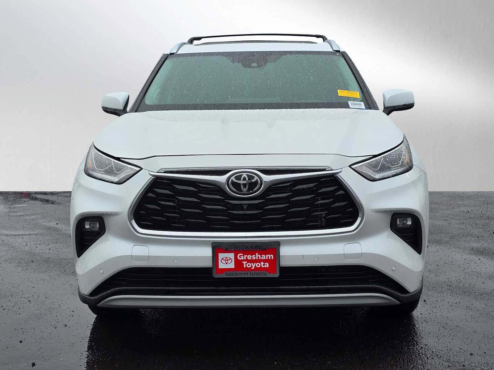 Used 2024 Toyota Highlander Platinum AWD/4WD image 9