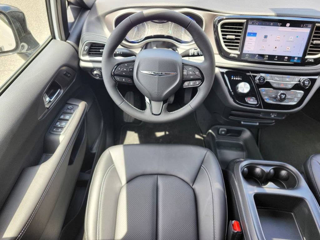 New 2026 Chrysler Pacifica Select w/ S Appearance Package AWD/4WD image 13