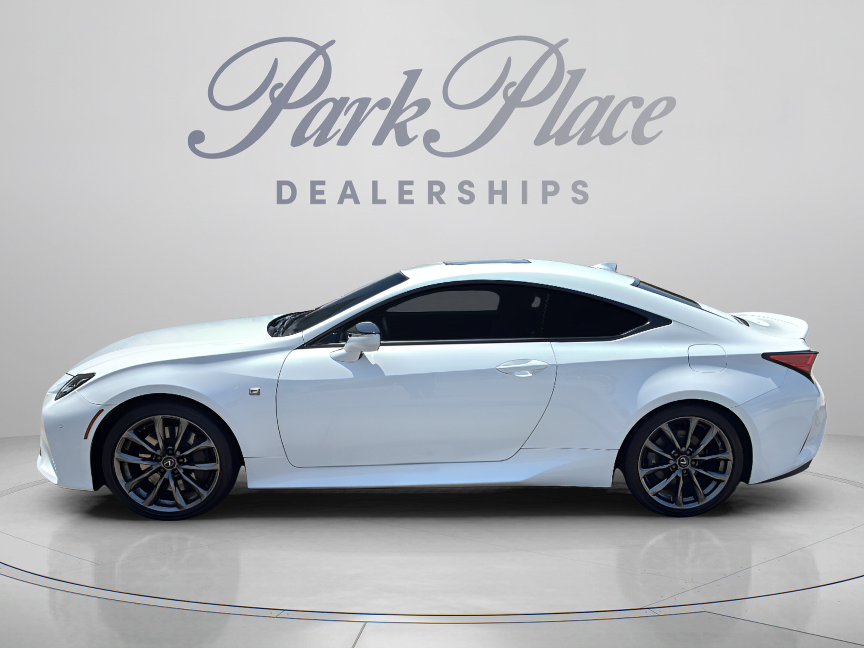 Used 2019 Lexus RC 300 F Sport RWD image 2