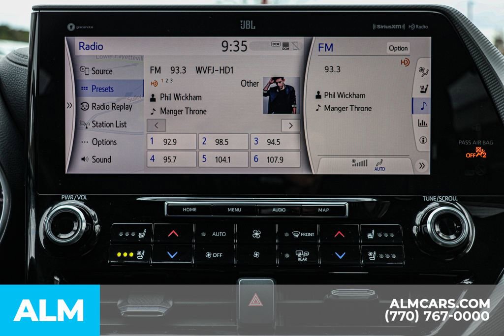 Used 2021 Toyota Highlander Platinum image 41