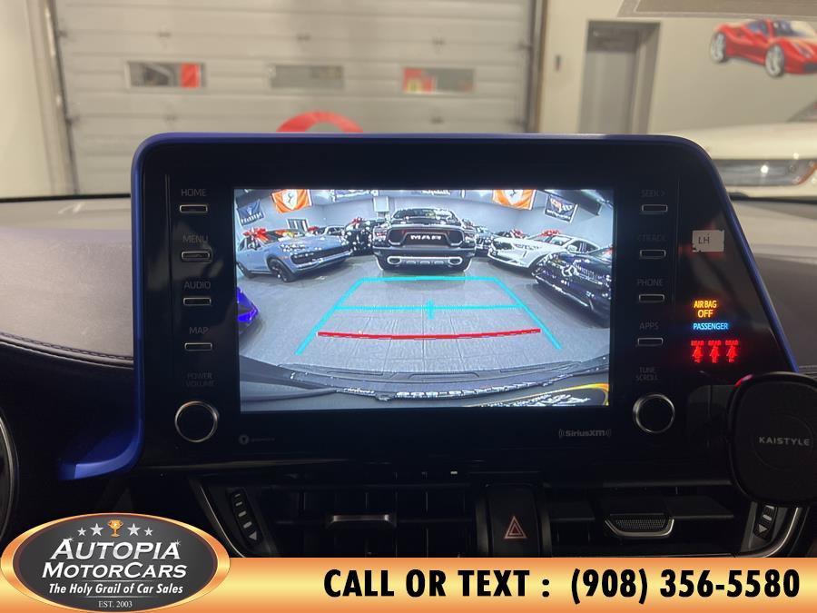 Used 2022 Toyota C-HR XLE FWD image 26