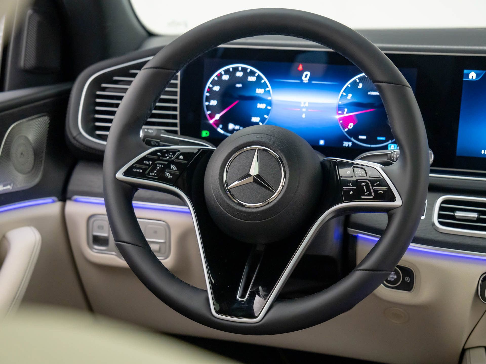 New 2026 Mercedes-Benz GLE 450 4MATIC Coupe image 11