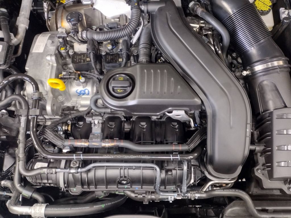 New 2026 Volkswagen Taos SE AWD/4WD image 6