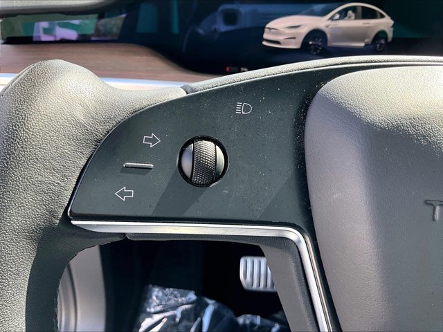 Used 2023 Tesla Model X AWD/4WD image 20