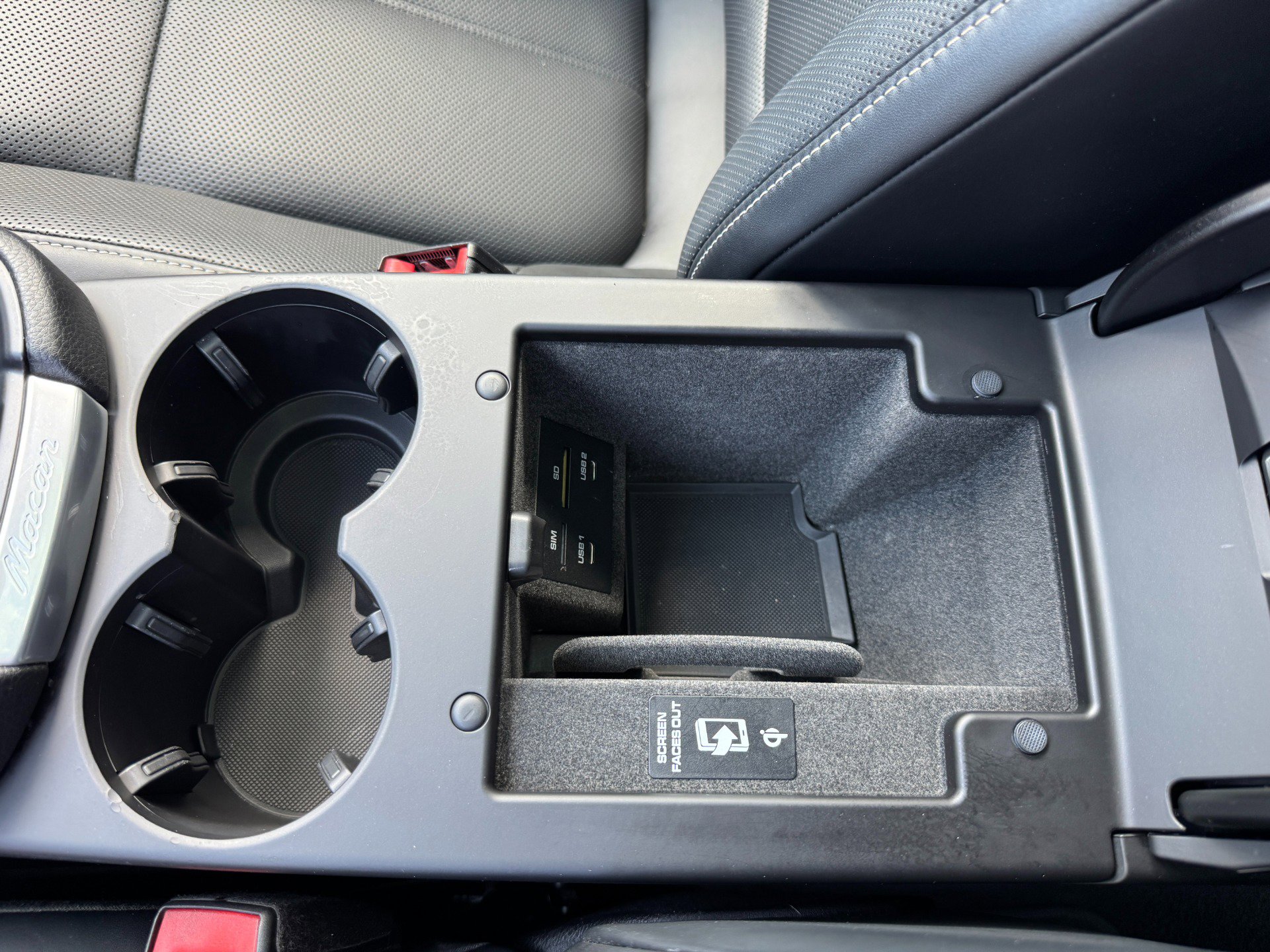 Used 2023 Porsche Macan image 42