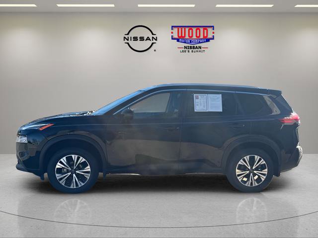Used 2022 Nissan Rogue SV w/ SV Premium Package image 6