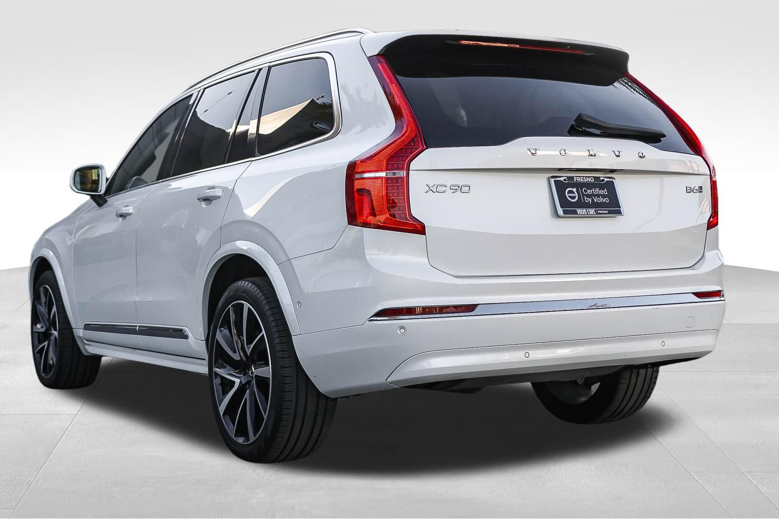 Used 2024 Volvo XC90 B6 Plus AWD/4WD image 8