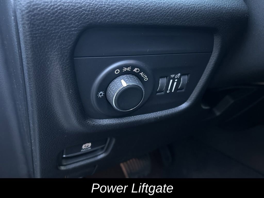 Used 2022 Jeep Grand Cherokee L Laredo w/ Luxury Tech Group I image 18