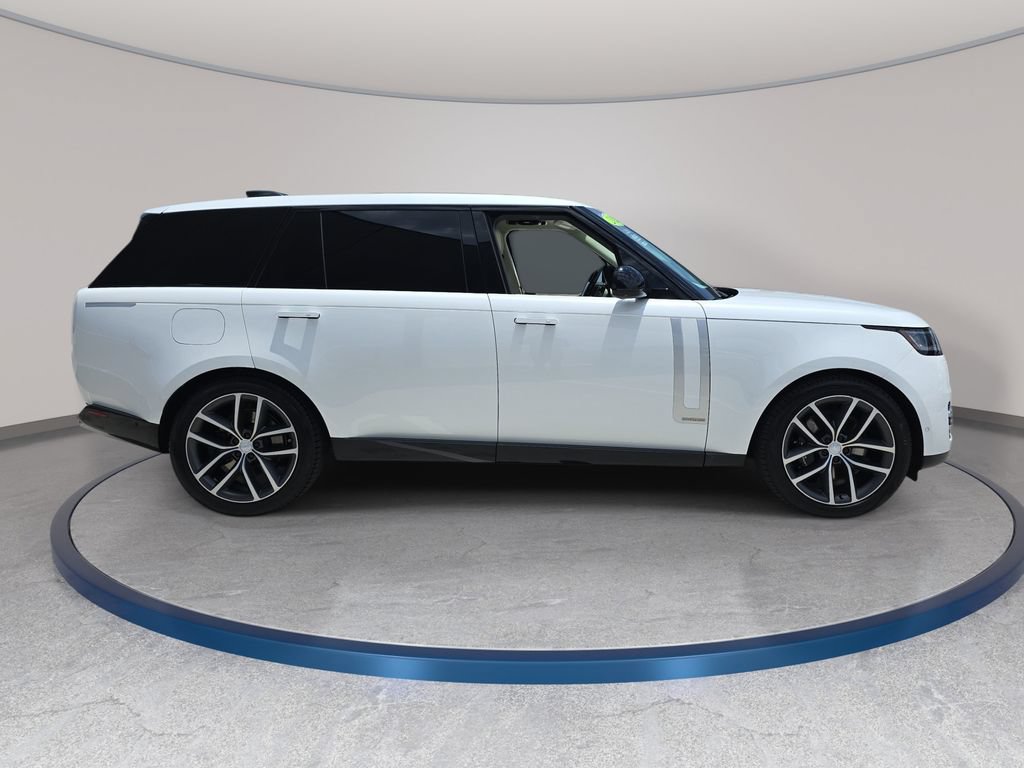 Certified 2024 Land Rover Range Rover Long Wheelbase Autobiography AWD/4WD image 4